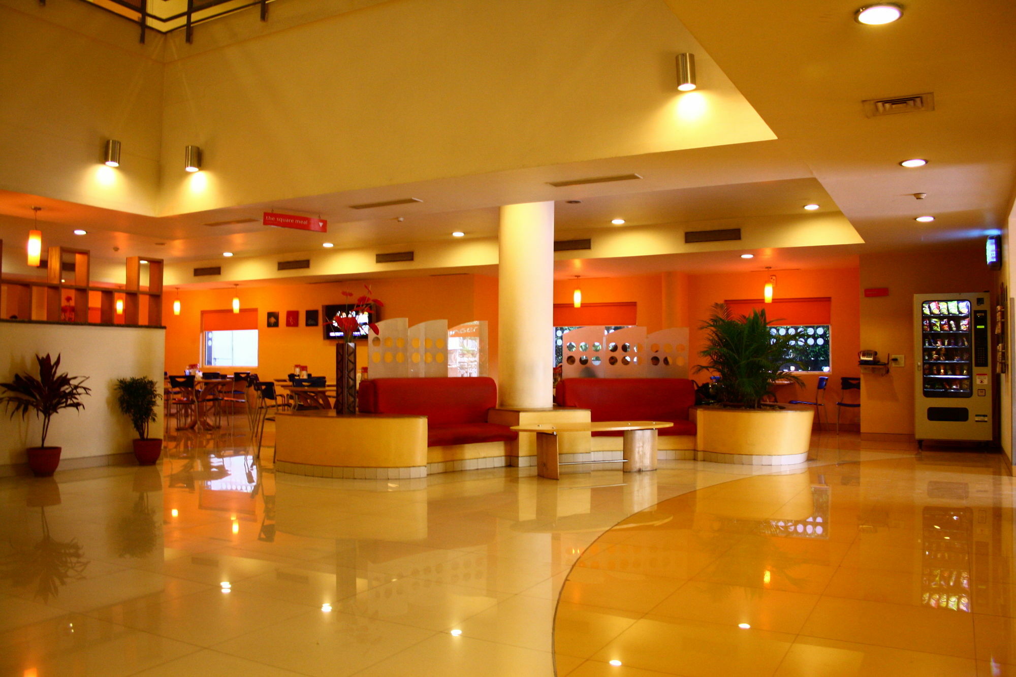Pune - Pimpri Buitenkant foto